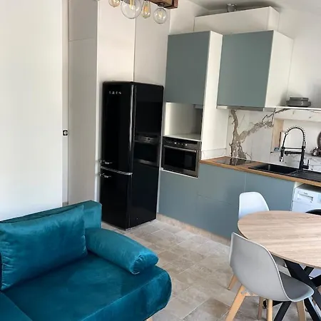 2 * Rosny-sous-Bois